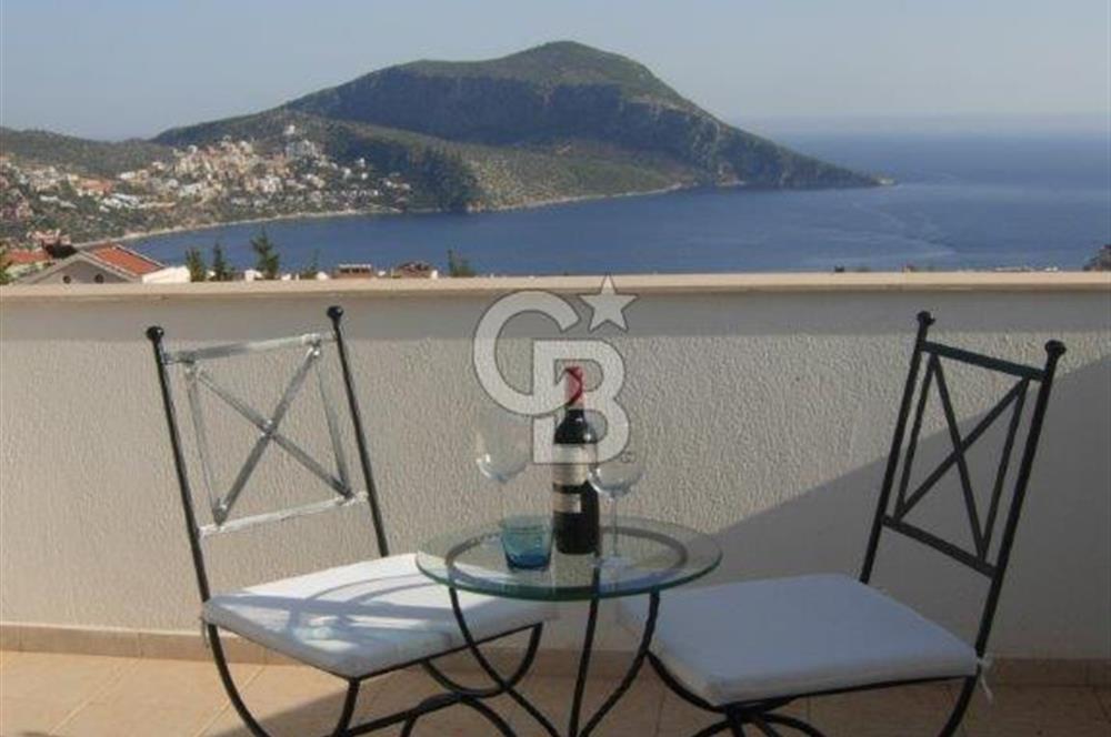 CB GİZ'den Kalkan'ın kalbinde iki adet 5+1 ikiz villa