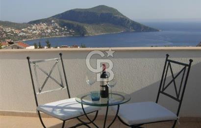 CB GİZ'den Kalkan'ın kalbinde iki adet 5+1 ikiz villa
