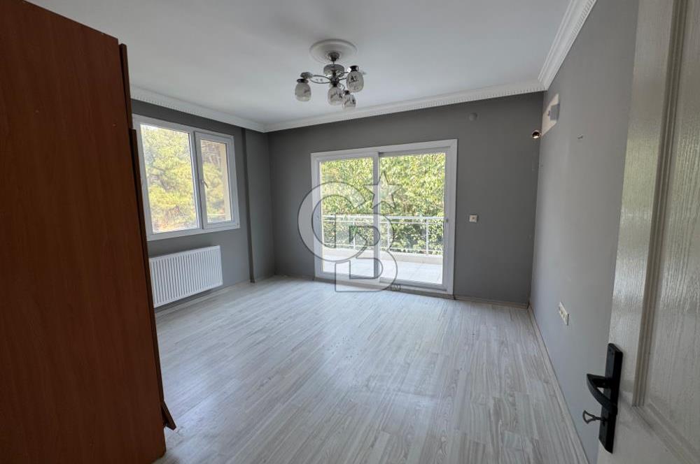 Menemen Yahşeli Çamlıkoru Sitesinde Kiralık 4+1 Villa