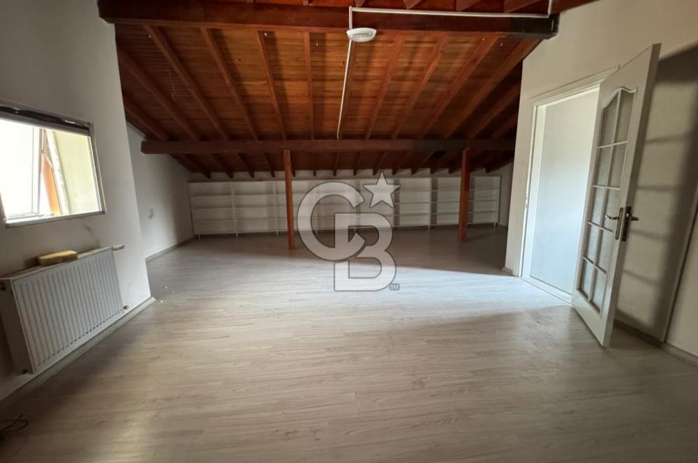 Menemen Yahşeli Çamlıkoru Sitesinde Kiralık 4+1 Villa