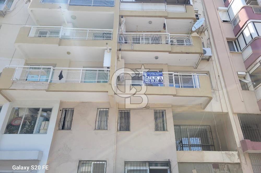 KARŞIYAKA GONCALAR MAHALLESİ NERGİZ ÇARŞISINDA 3+1 SATILIK DAİRE