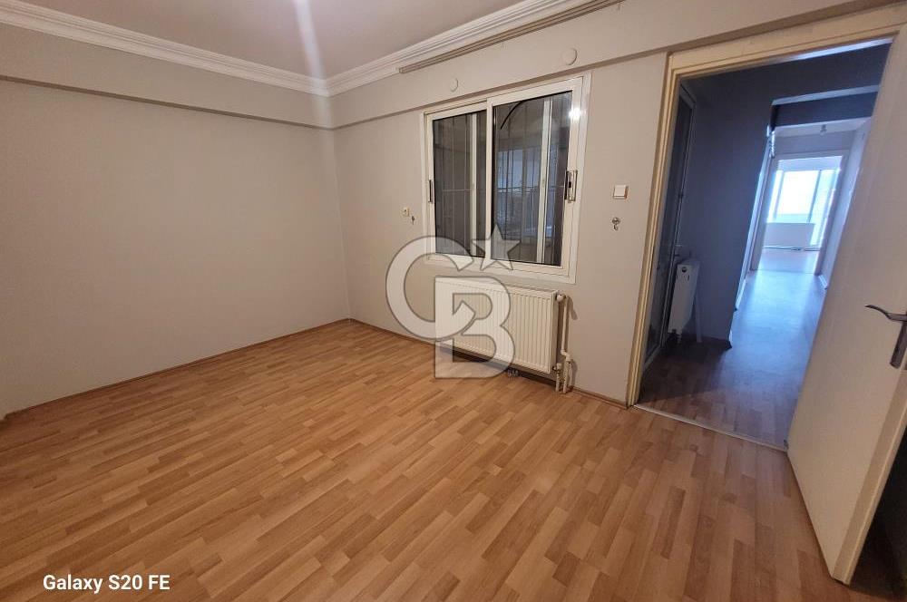 KARŞIYAKA GONCALAR MAHALLESİ NERGİZ ÇARŞISINDA 3+1 SATILIK DAİRE