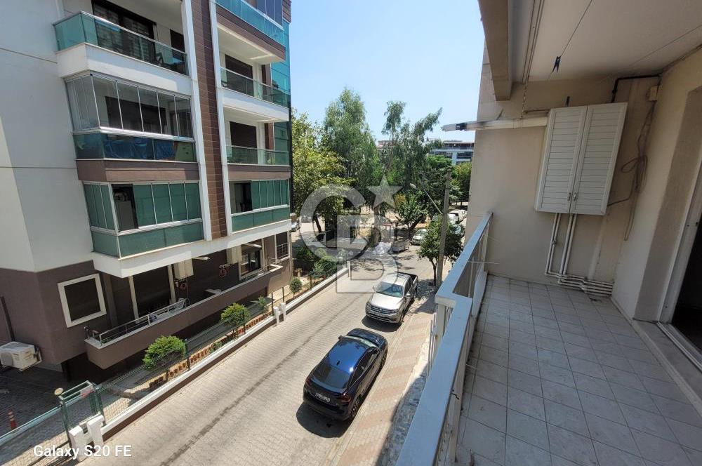 KARŞIYAKA GONCALAR MAHALLESİ NERGİZ ÇARŞISINDA 3+1 SATILIK DAİRE