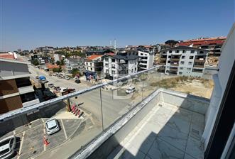 İNCEK TAŞPINAR CADDE ÜZERİNDE 2+1 DUBLEKS DAİRE