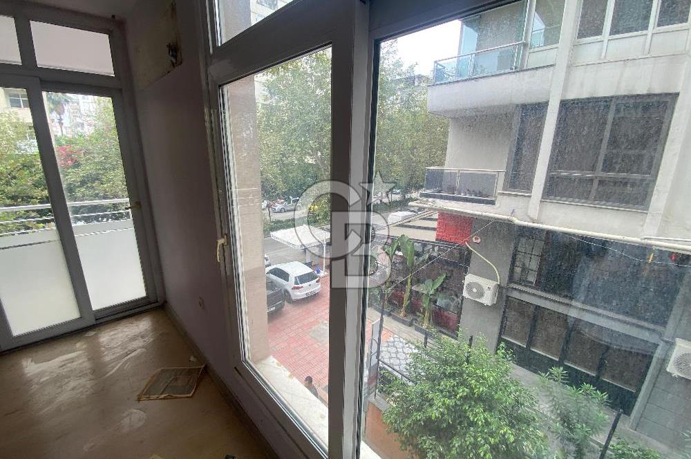 Ziyapaşa Starbucks Karşısında İşyerine ve Konuta Uygun 3+1 Kapalı mutfak 