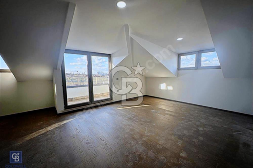 BEYLERBEYİ'NDE BUTİK SİTE İÇERİSİNDE ULTRA LÜKS DUBLEKS DAİRE