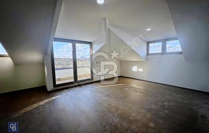 BEYLERBEYİ'NDE BUTİK SİTE İÇERİSİNDE ULTRA LÜKS DUBLEKS DAİRE