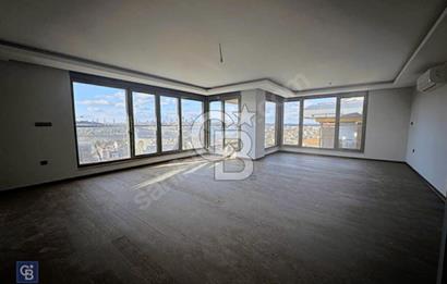 BEYLERBEYİ'NDE BUTİK SİTE İÇERİSİNDE ULTRA LÜKS DUBLEKS DAİRE