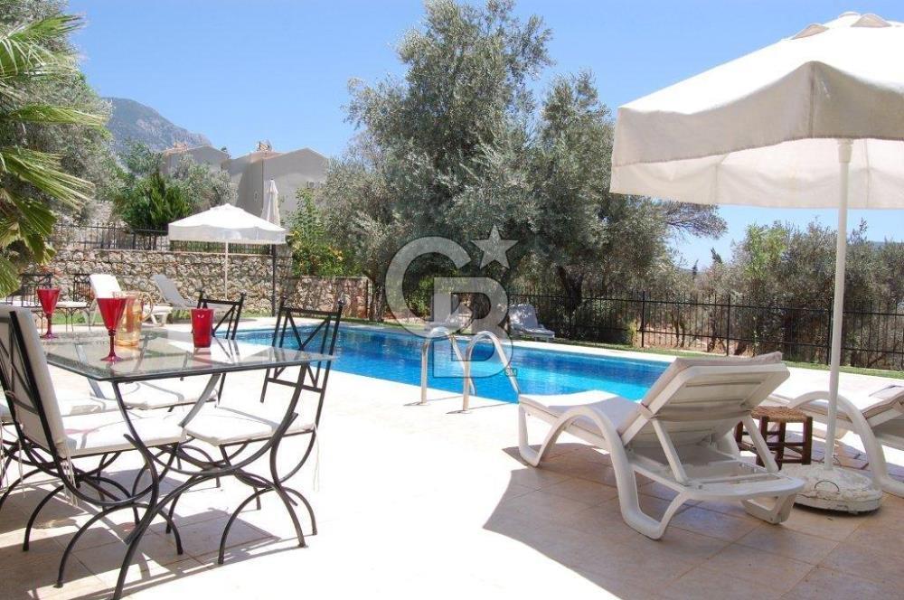 CB GİZ'den Kalkan'ın kalbinde iki adet 5+1 ikiz villa