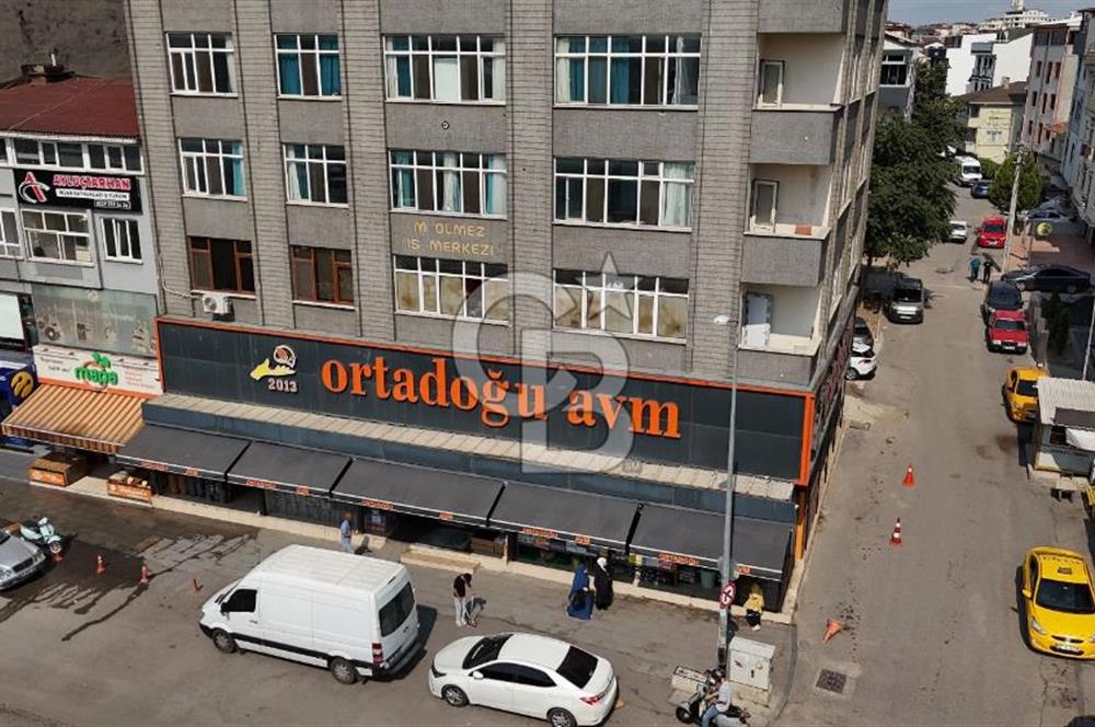 GEBZE AKSE SAPAĞI TAM MERKEZİNDE KOMPLE SATILIK BİNA