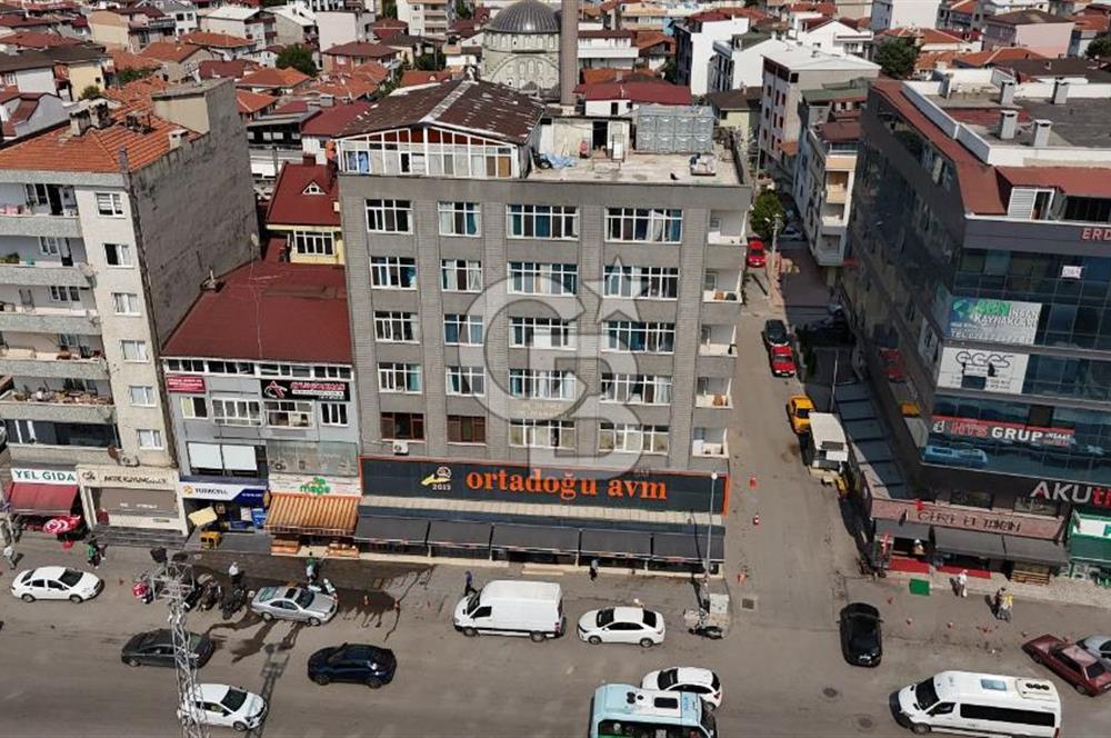 GEBZE AKSE SAPAĞI TAM MERKEZİNDE KOMPLE SATILIK BİNA