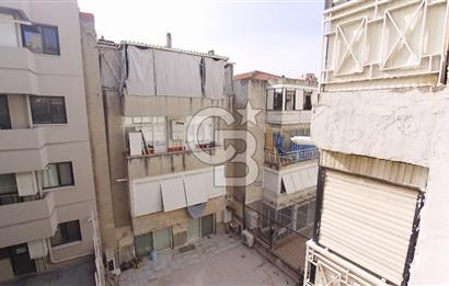 İzmir Karşıyaka Tuna Mh.Mükemmel Konumlu Satılık 3+1 95 m² Daire