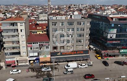 GEBZE AKSE SAPAĞI TAM MERKEZİNDE KOMPLE SATILIK BİNA