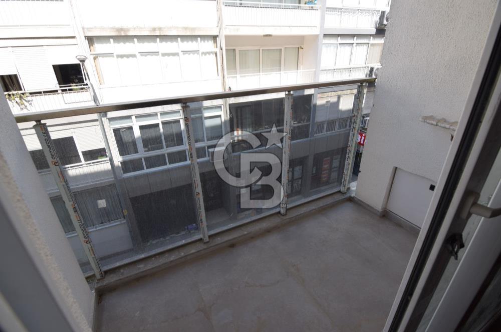 Karşıyaka Çarşı Yakını Otoparklı Arakat Satılık 2+1 Sıfır Daire