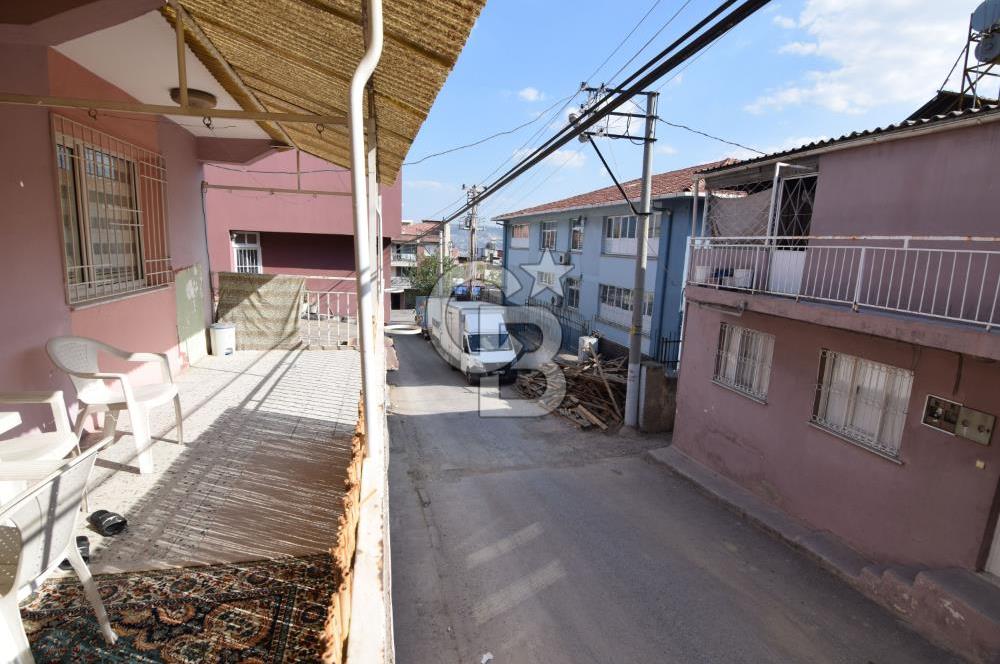 Bayraklı Alpaslan mah. Satılık Müstakil 2 Katlı Bahçeli Bina 