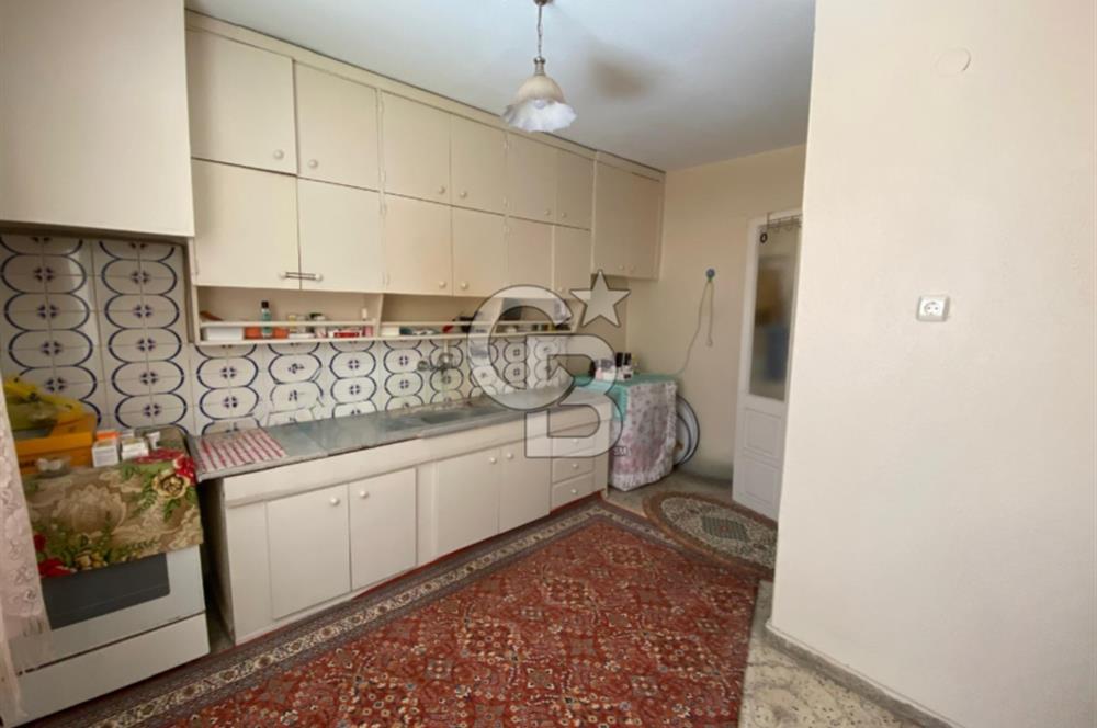 MANİSA TURGUTLUDA SATILIK 3 KATLI BİNA