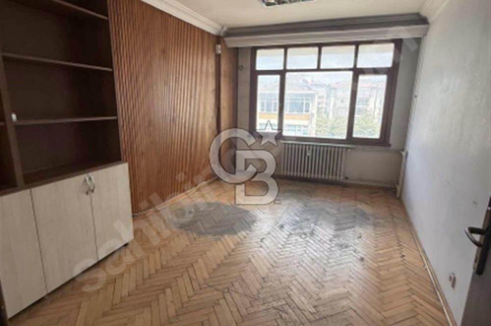 MALTEPE MERKEZ de KİRALIK TABELA DEĞERİ YÜKSEK CADDE ÜZERİNDE