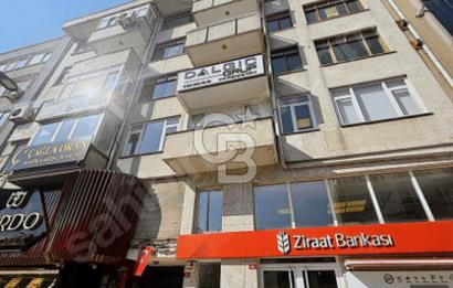 MALTEPE MERKEZ de KİRALIK TABELA DEĞERİ YÜKSEK CADDE ÜZERİNDE