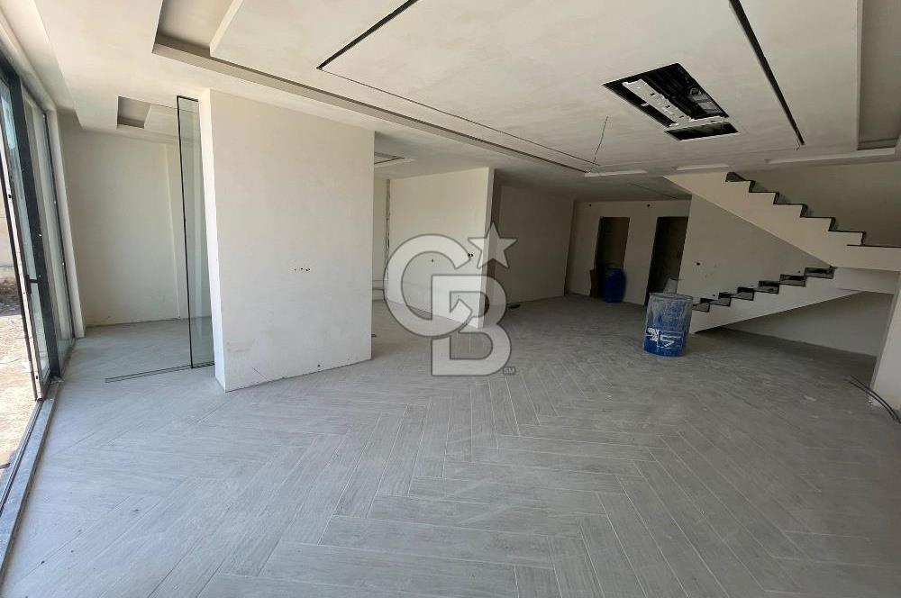 BAĞLICA SATILIK VİLLA 530 M2 ARSA PAYI HAVUZ SİTE İÇERİSİNDE