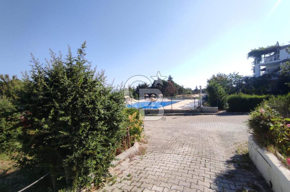 GELİBOLU EMKA TATİL SİTESİNDE ÖZEL PLAJLI FIRSAT DUBLEKS YAZLIK