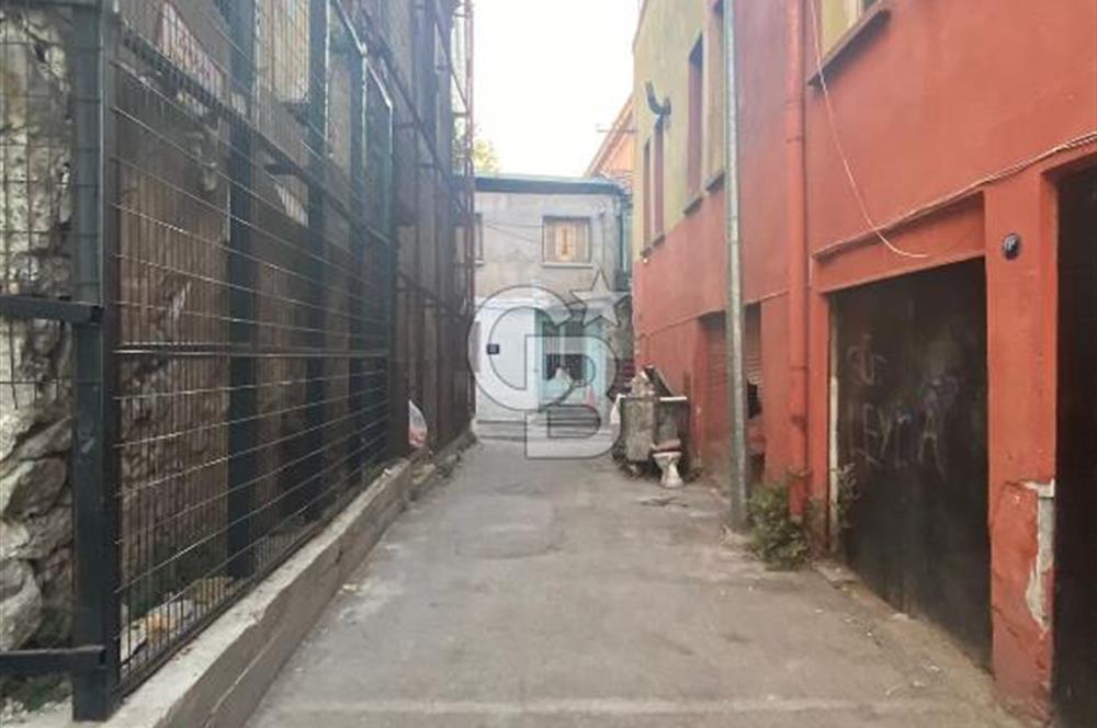 CB Yalı'dan Konak/Basmane'de Satılık 1+1 Daire