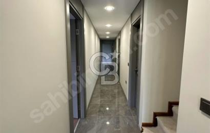 BEYLERBEYİ'NDE BOĞAZ MANZARALI VİLLA CONSEPTLİ ZEMİN DUBLEKS