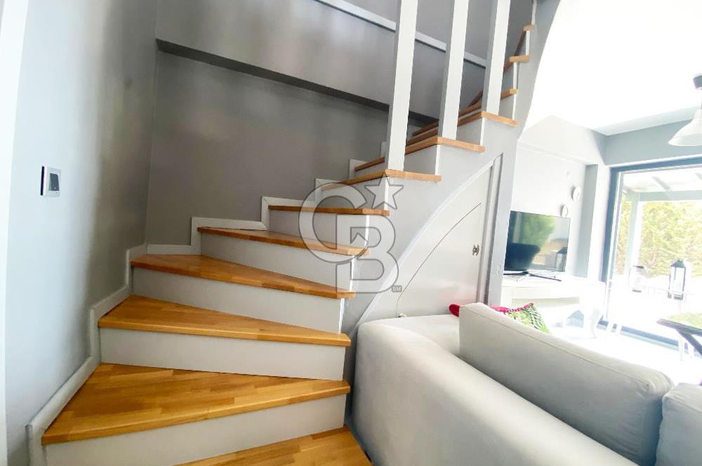 ÇANAKKALE AYVACIK ÇAKIL SİTESİNDE SATILIK 4+1 DUBLEKS VİLLA