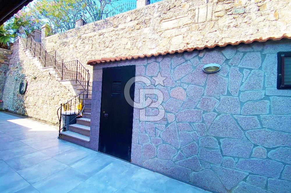 ÇANAKKALE AYVACIK ÇAKIL SİTESİNDE SATILIK 4+1 DUBLEKS VİLLA