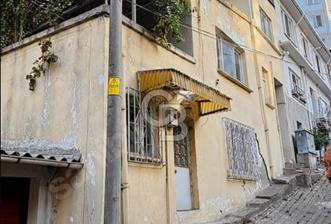 ÇANAKKALE BİGA 106M2 3 KAT İMARLI ARSA ÜZERİNE SATILIK KARGİR EV