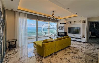Ayvalık'ın En Prestijli Denize Sıfır Satılık Villası