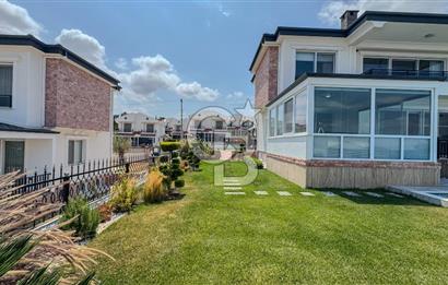 Ayvalık'ın En Prestijli Denize Sıfır Satılık Villası