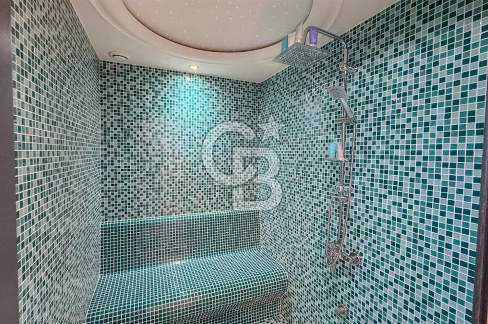 Ayvalık'ın En Prestijli Denize Sıfır Satılık Villası