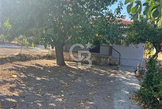 Foça Yenibağarası Mahallesinde Kiralık Müstakil Ev