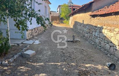 Foça Yenibağarası Mahallesinde Kiralık Müstakil Ev