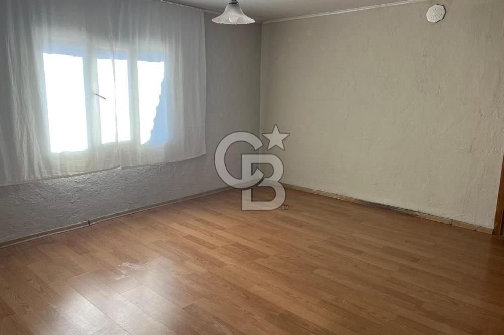 Foça Yenibağarası Mahallesinde Kiralık Müstakil Ev