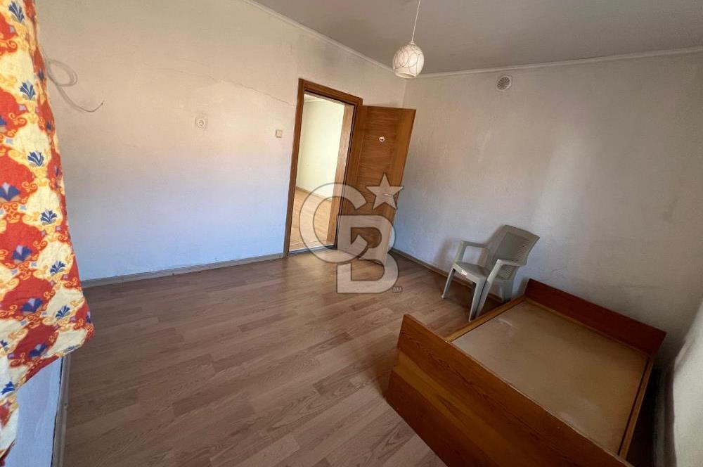 Foça Yenibağarası Mahallesinde Kiralık Müstakil Ev