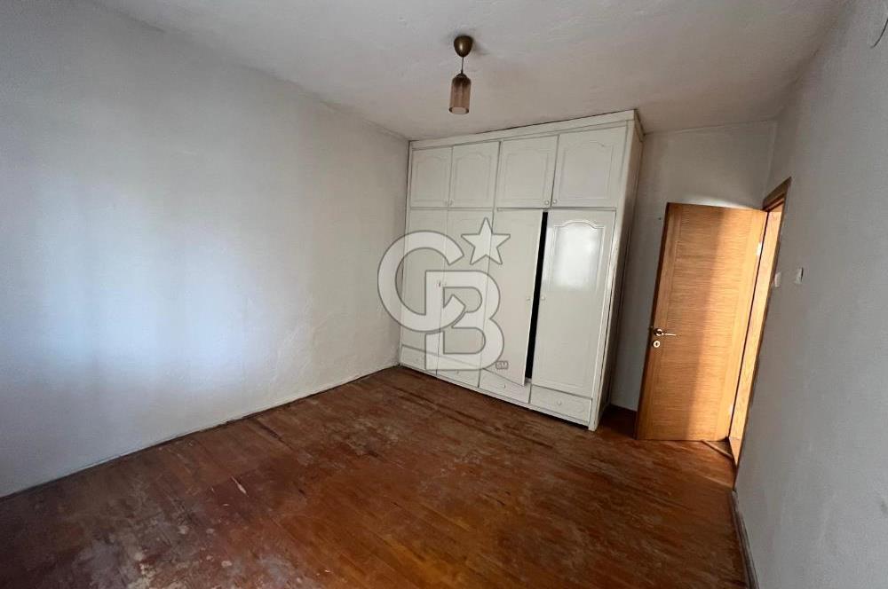 Foça Yenibağarası Mahallesinde Kiralık Müstakil Ev
