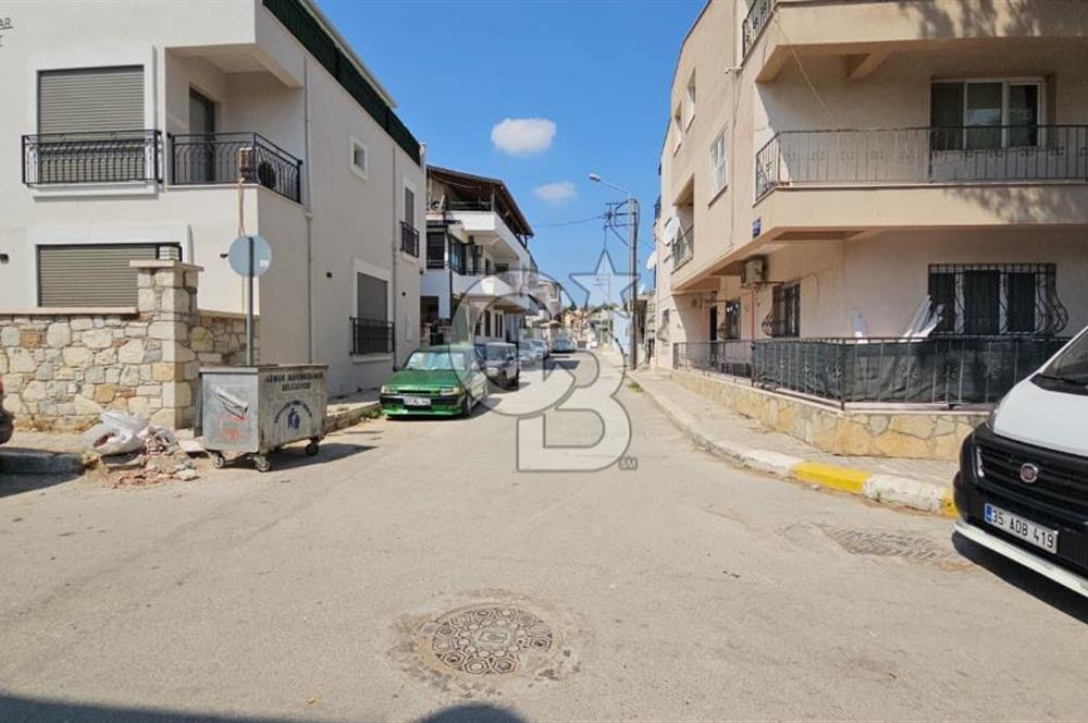 Urla, Yaka Mahallesi, Bahçe katı,  Satılık 2+1 Daire