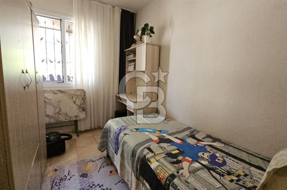 Urla, Yaka Mahallesi, Bahçe katı,  Satılık 2+1 Daire