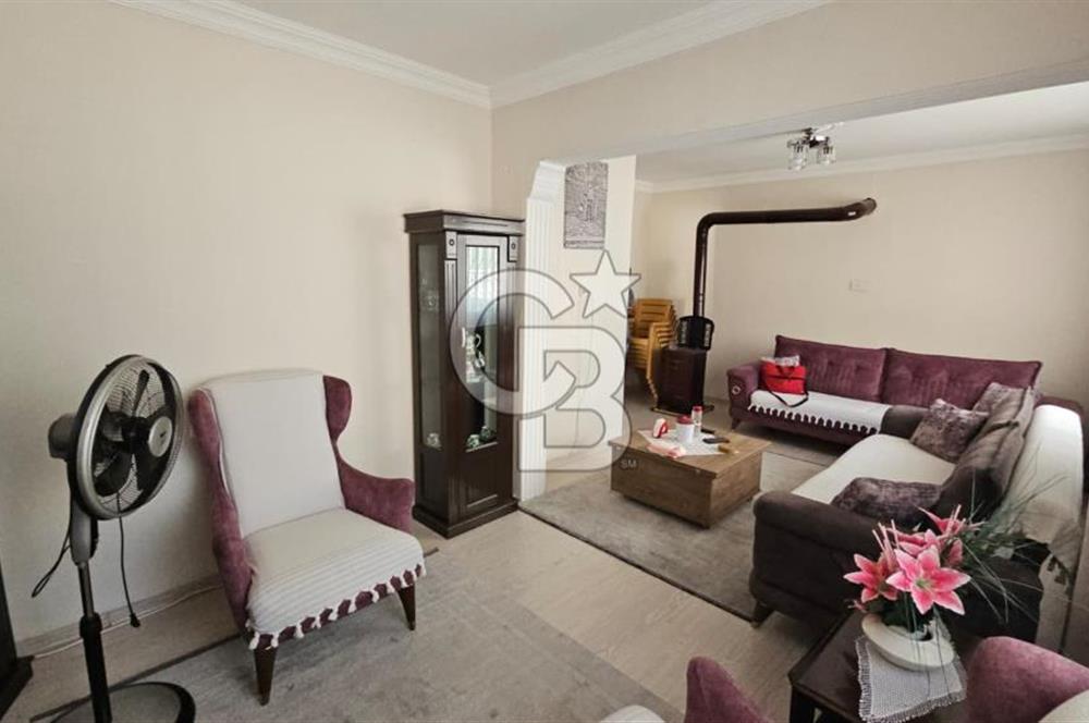 Urla, Yaka Mahallesi, Bahçe katı,  Satılık 2+1 Daire