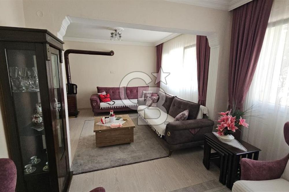 Urla, Yaka Mahallesi, Bahçe katı,  Satılık 2+1 Daire