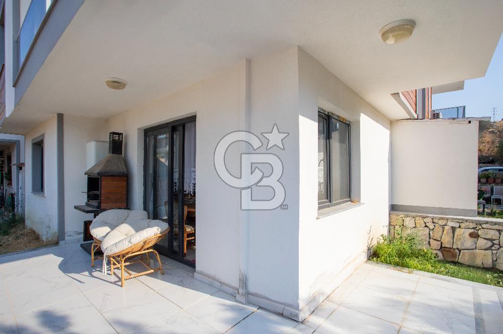 Yenifoça'da Satılık Bahçe Katı 1+1 Daire