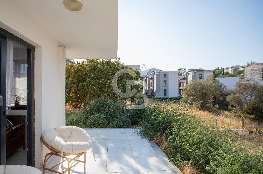 Yenifoça'da Satılık Bahçe Katı 1+1 Daire