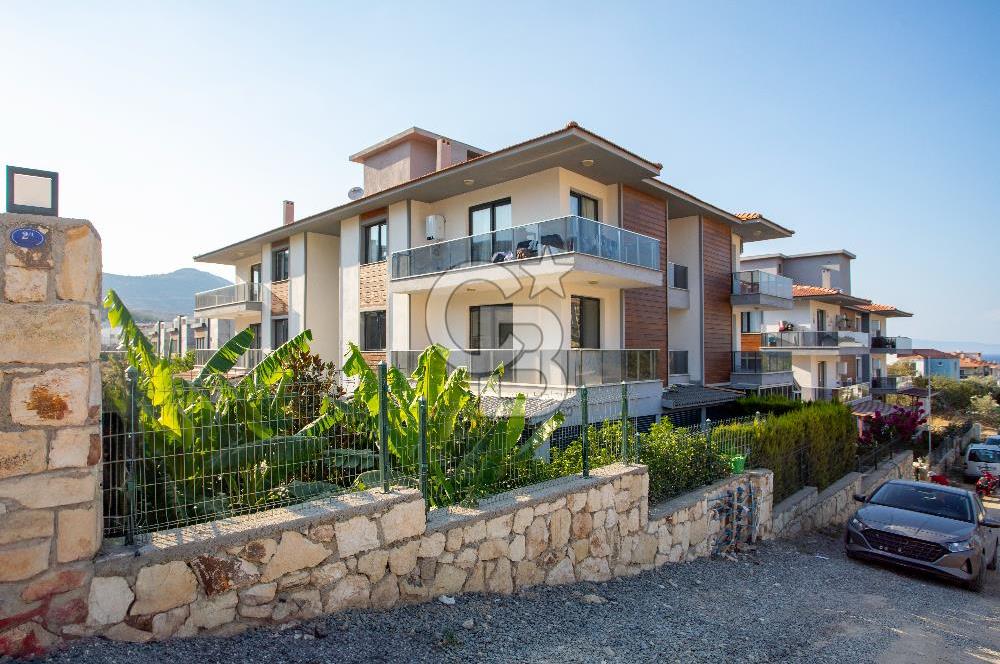 Yenifoça'da Satılık Bahçe Katı 1+1 Daire