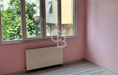 Altayçeşme Mahallesi'nde Merkezi Lokasyon'da Kiralık 2+1 Daire