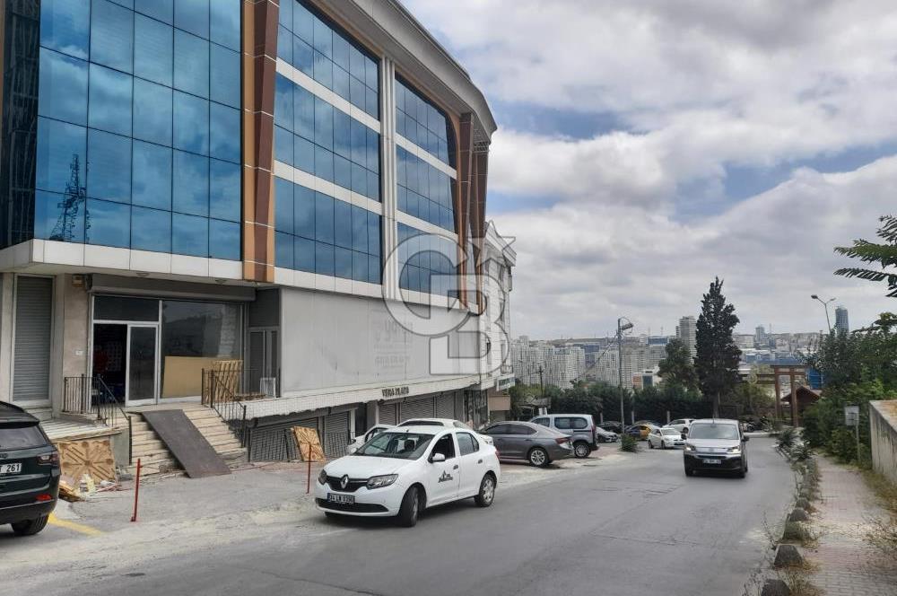 BEYLİKDÜZÜ YAKUPLU VERA PLAZA DA 4+1 SATILIK OFİS