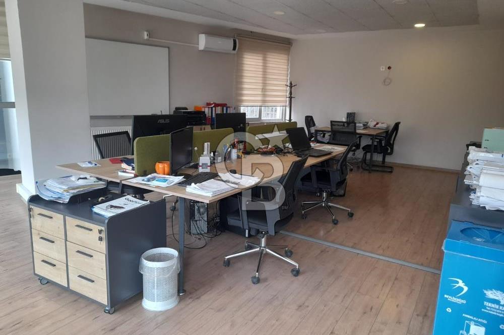 BEYLİKDÜZÜ YAKUPLU VERA PLAZA DA 4+1 SATILIK OFİS