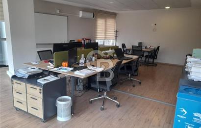BEYLİKDÜZÜ YAKUPLU VERA PLAZA DA 4+1 SATILIK OFİS