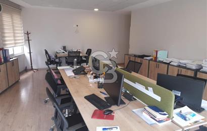 BEYLİKDÜZÜ YAKUPLU VERA PLAZA DA 4+1 SATILIK OFİS