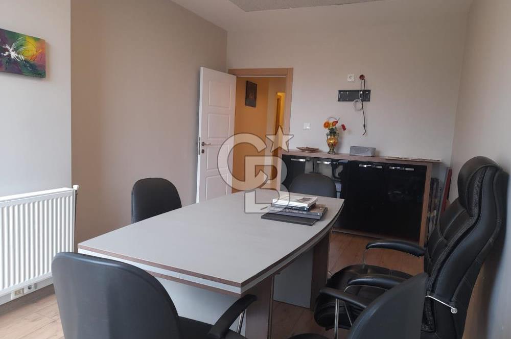 BEYLİKDÜZÜ YAKUPLU VERA PLAZA DA 4+1 SATILIK OFİS